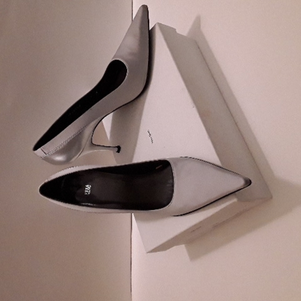 Vera Wang Matte Satin Heels